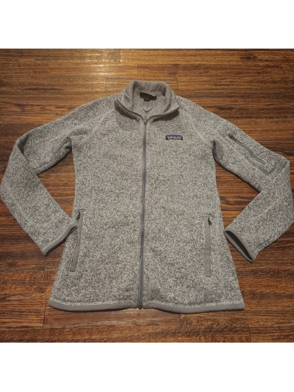 Patagonia Women's Light Gray Zip-Up Teddy Fleece Jacket